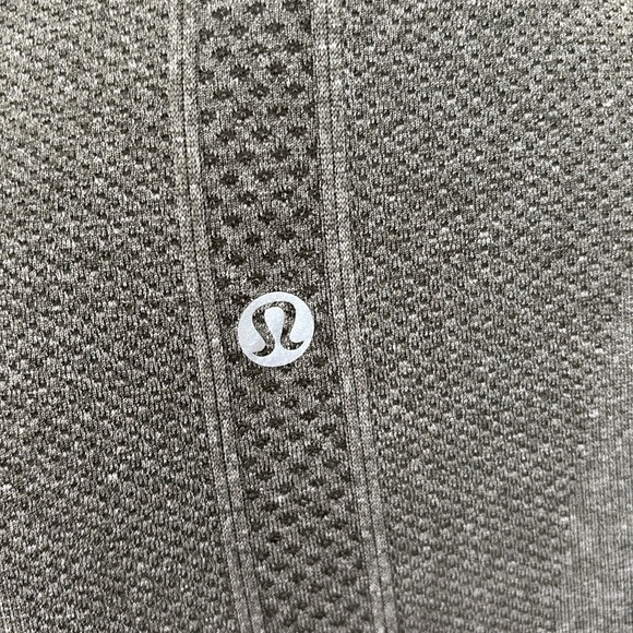 Lululemon Swiftly Tech 1/2 Zip Heather Olive Green Size 8 - Picture 5 of 6